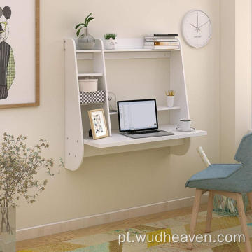 Mesa flutuante fixada na parede para computador com prateleiras de madeira